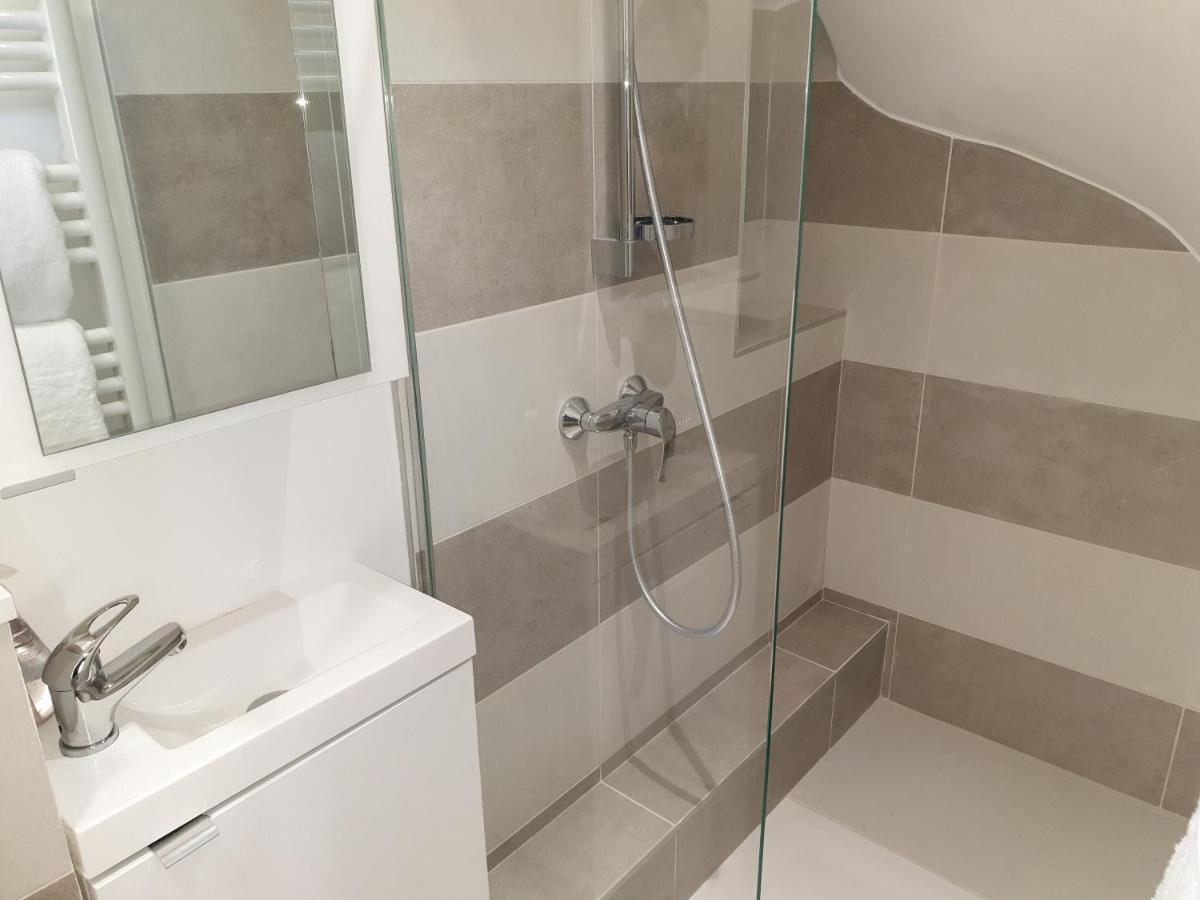 Studio Neuf Et Charmant Vieil Антиб Екстериор снимка